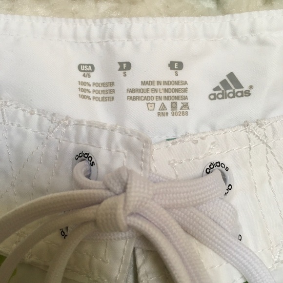 Vintage Adidas Women’s Hawaiian Board shorts size Small - Picture 4 of 11